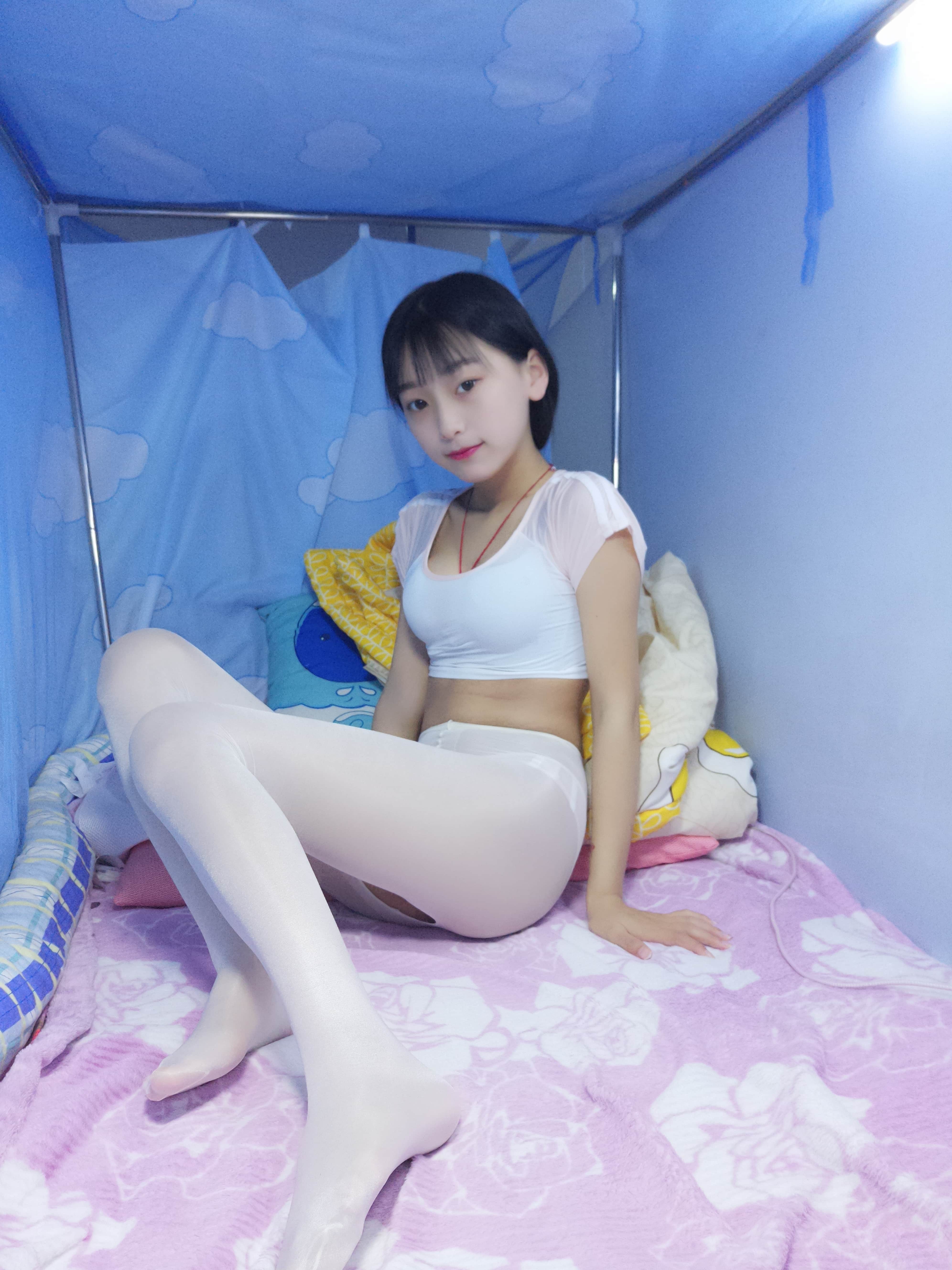 My Private Bed Photos: White Sexy Open-Crotch Stockings