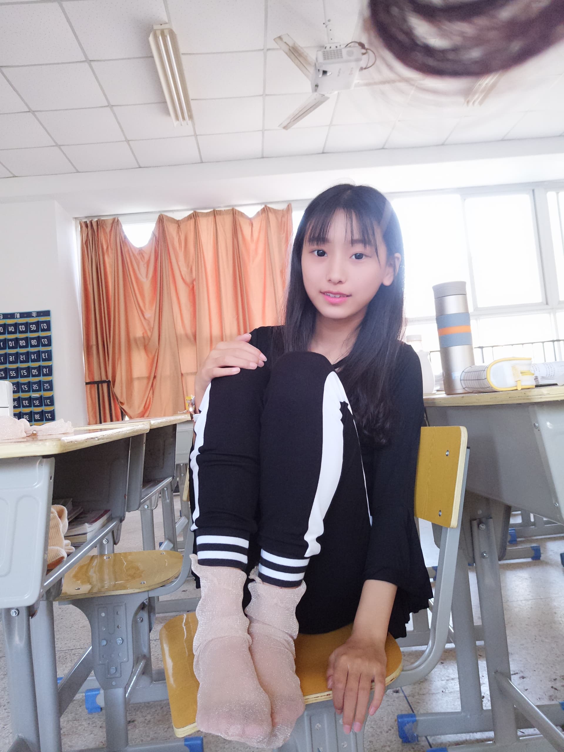 toes visible in socks