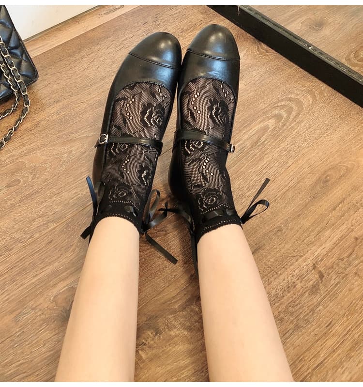 JK Off-white Calf Socks for Women, Spring/Summer Thin Lace Bow-knot Mid-calf Socks, Sweet Lolita Style