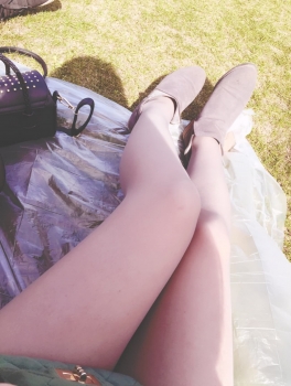 Sunbathing photos, do you think my legs are beautiful?