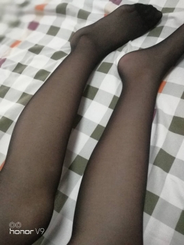 I Like This Color, But Black Stockings Look Better, What Do You Think?