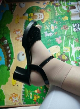 Short silk sandals