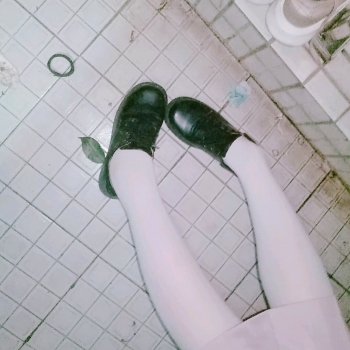 It’s raining (Ｔ▽Ｔ)