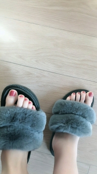 It’s super cold lately, can you help me wash my feet?