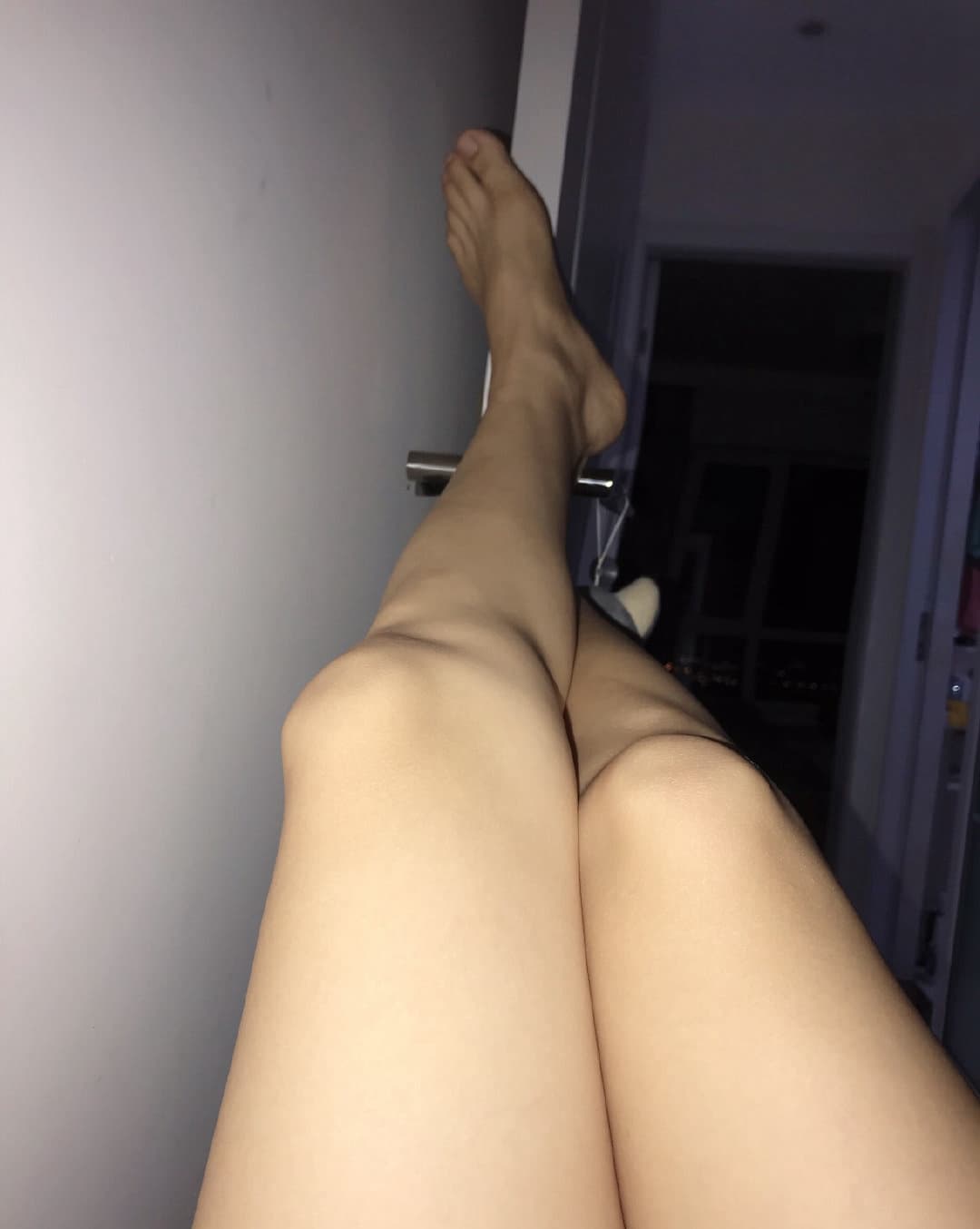 Nowhere to Put These Beautiful Legs