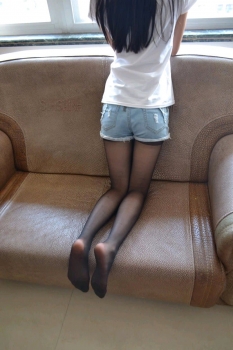 We're Family, Let's Share Beautiful Feet