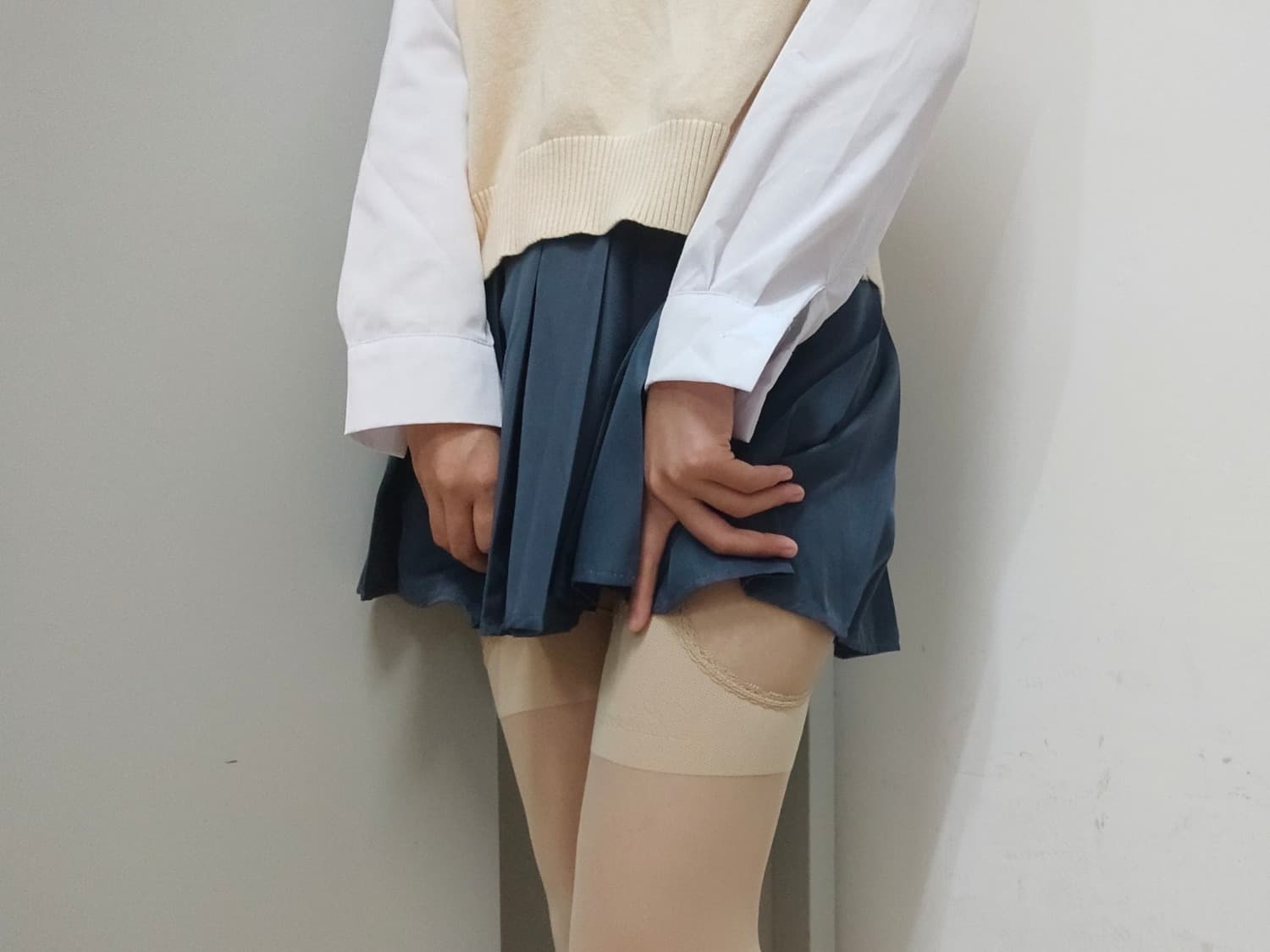 Wearing New Pantyhose to Go Out
