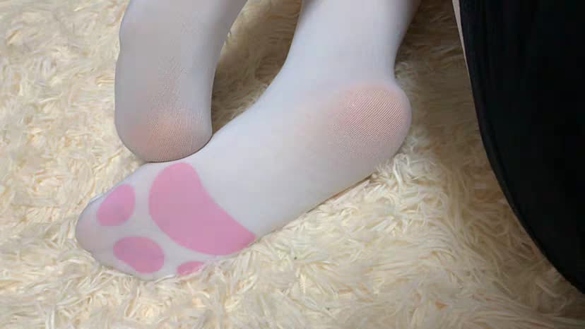 Kitten paws are the cutest