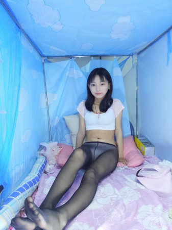 My Private Bed Photos: Black Stockings Sexy Private Bed Photos 1