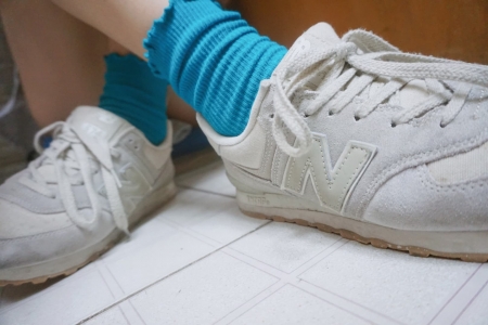 love blue cotton socks with my n-brand sneakers