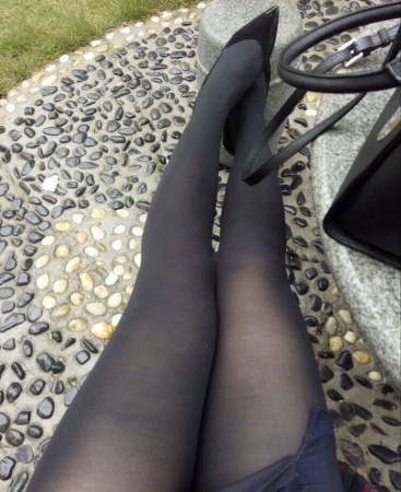 today’s black pantyhose is thickerPantyhose