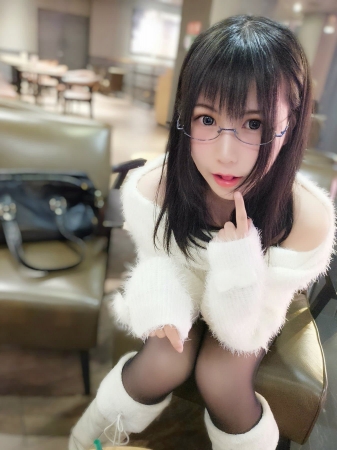 sexy white sweater – i wanna sweeten yoPantyhose