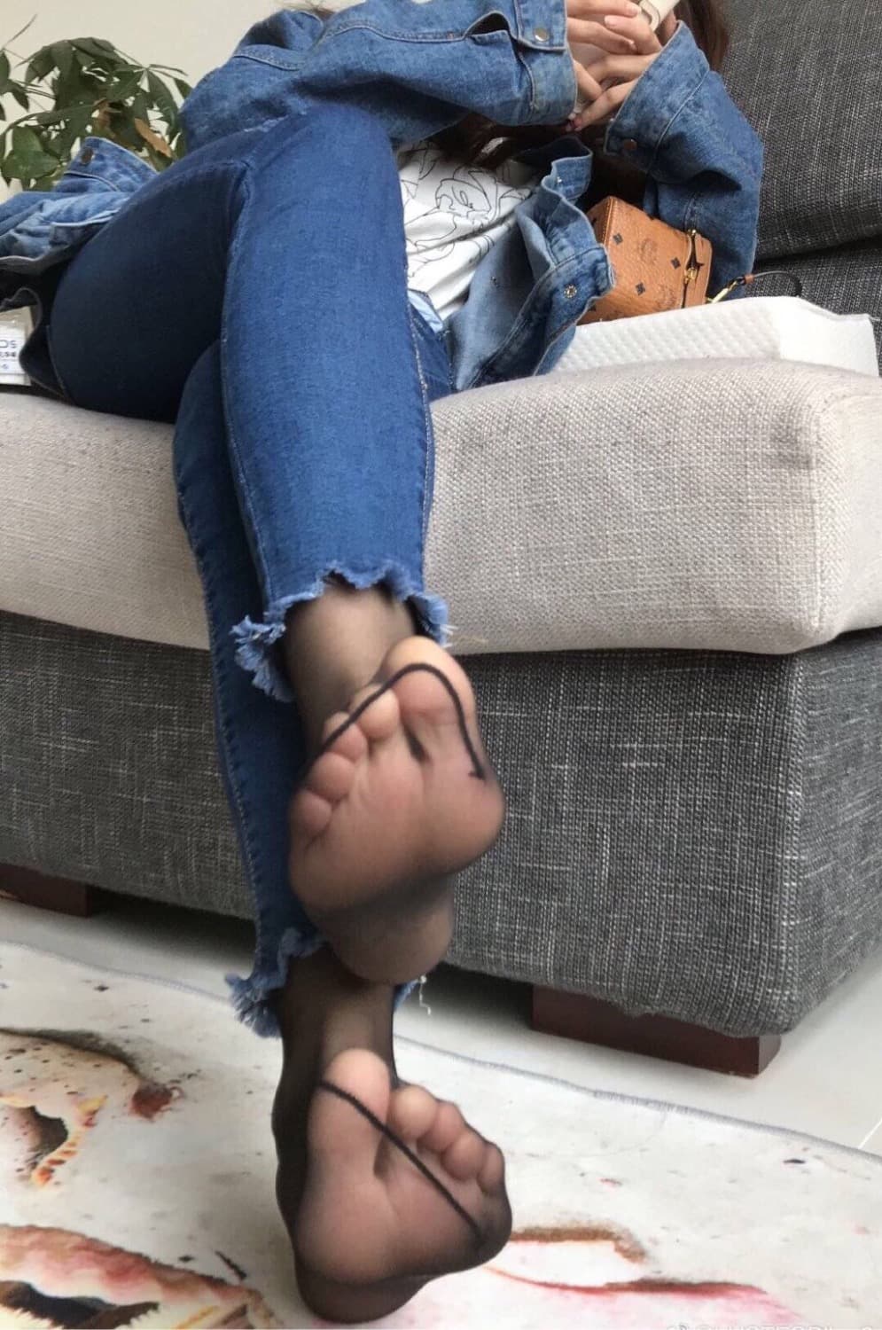 CdR stockings feet