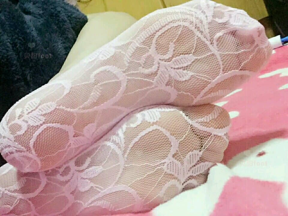 close up of slightly dry toes and stockings