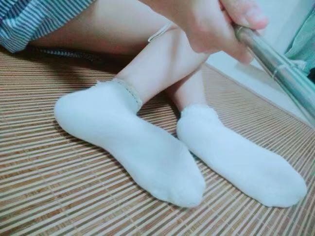 confident pose showing nylon-clad arch